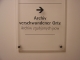 Hinweischild "Archiv verschwundener Orte"